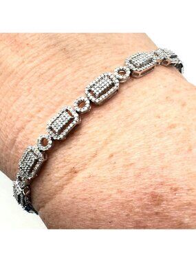Bracelet 10K White Gold 2 CT. Total Weight Diamond Art Deco Inspired